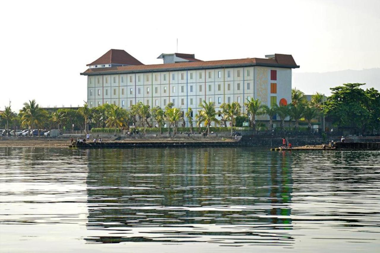 Singaraja Hotel - Chse Certified Екстер'єр фото