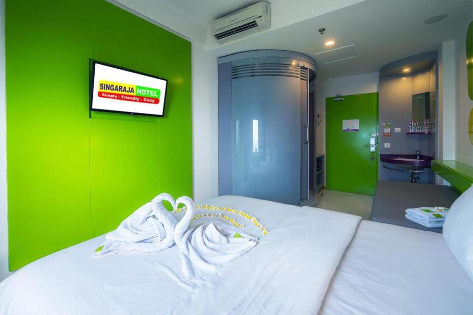 Singaraja Hotel - Chse Certified Екстер'єр фото